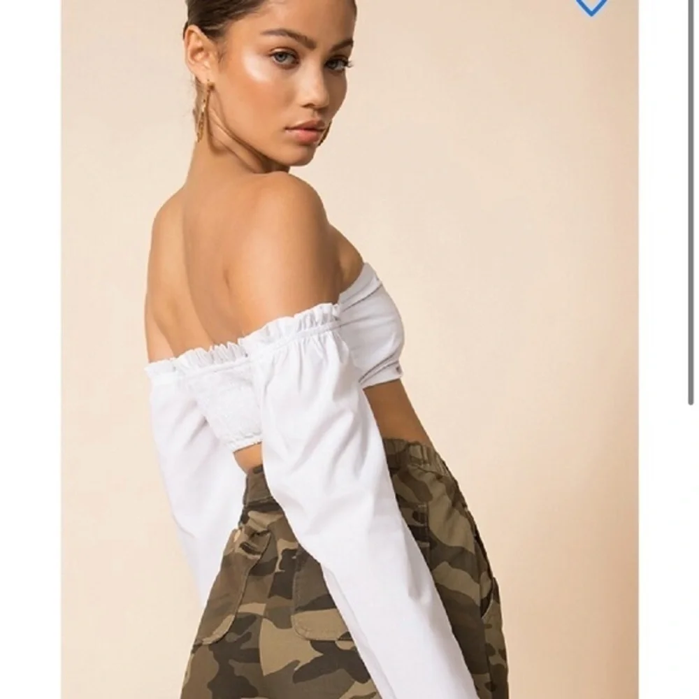 Superdown Superdown - Picture 4 of 12